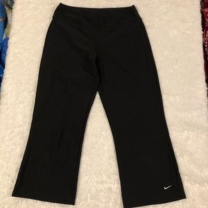 Nike workout capris